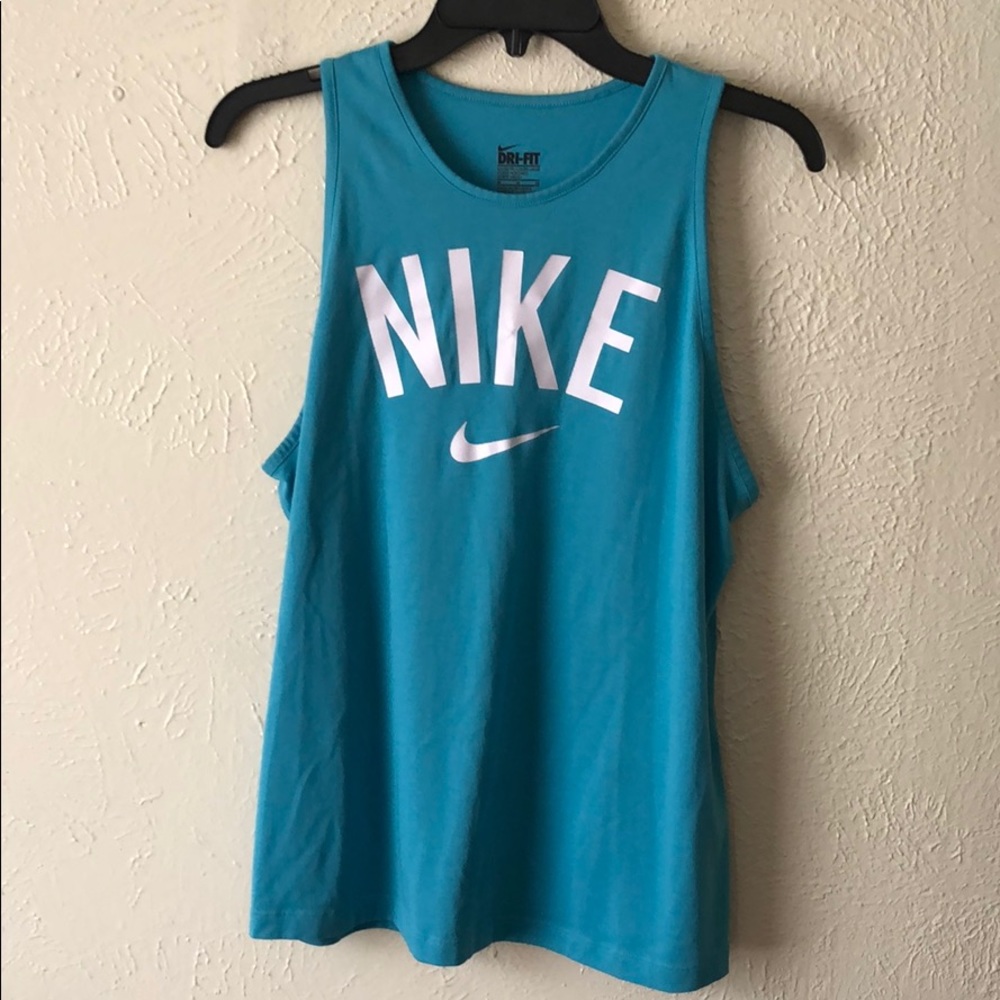 Nike workout tank